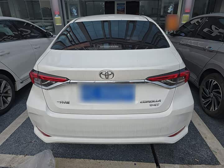 Фото 6 - Toyota Corolla