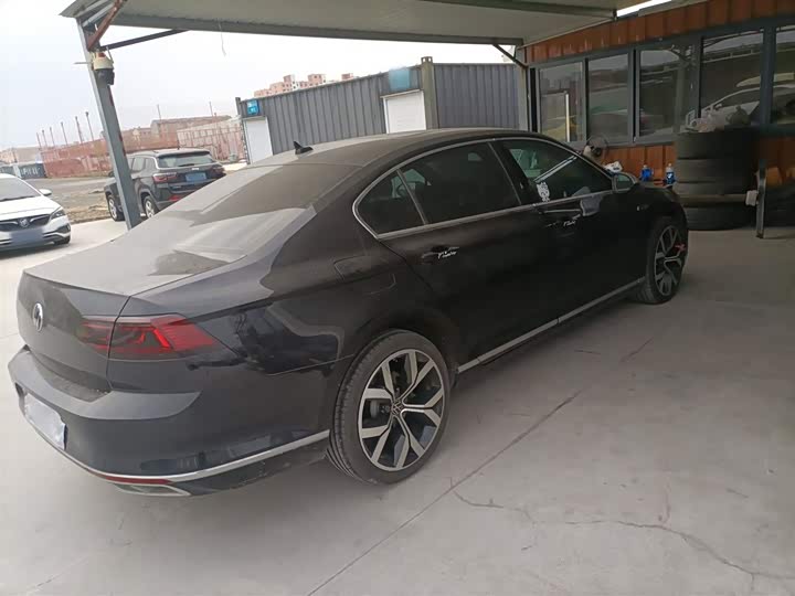 Фото 7 - Volkswagen Magotan