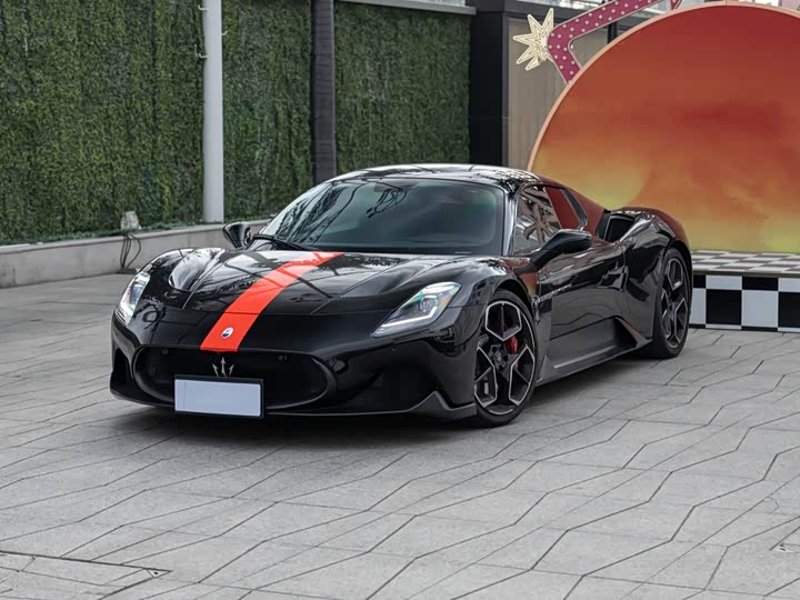 Фото 1 - Maserati MC20