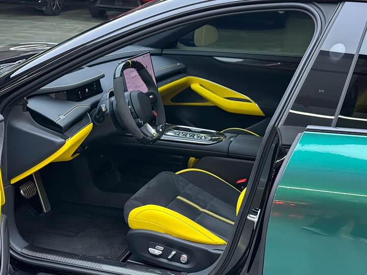 Фото 7 - Xiaomi SU7 Ultra