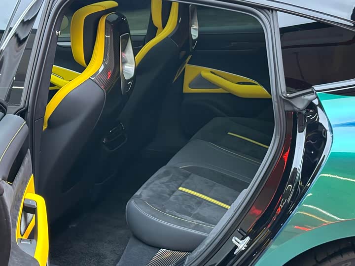 Фото 9 - Xiaomi SU7 Ultra