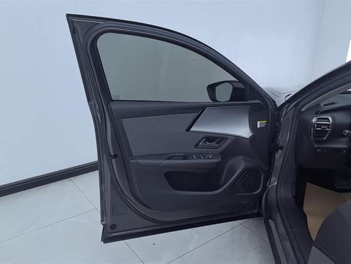 Фото 7 - Citroen C5 X