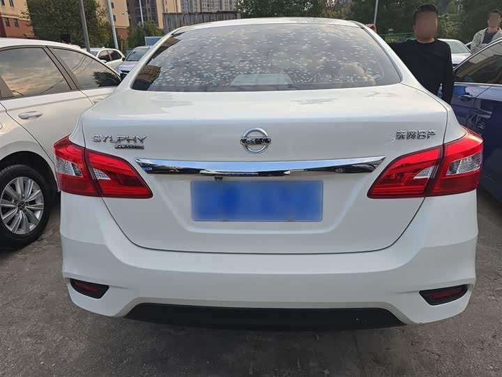 Фото 6 - Nissan Sylphy