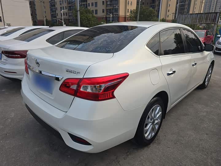 Фото 7 - Nissan Sylphy