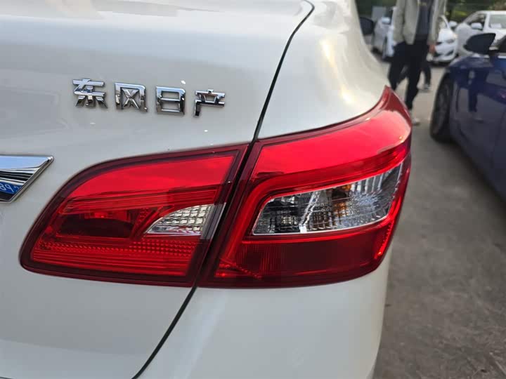 Фото 8 - Nissan Sylphy