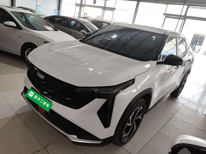 Фото 1 - Geely Atlas