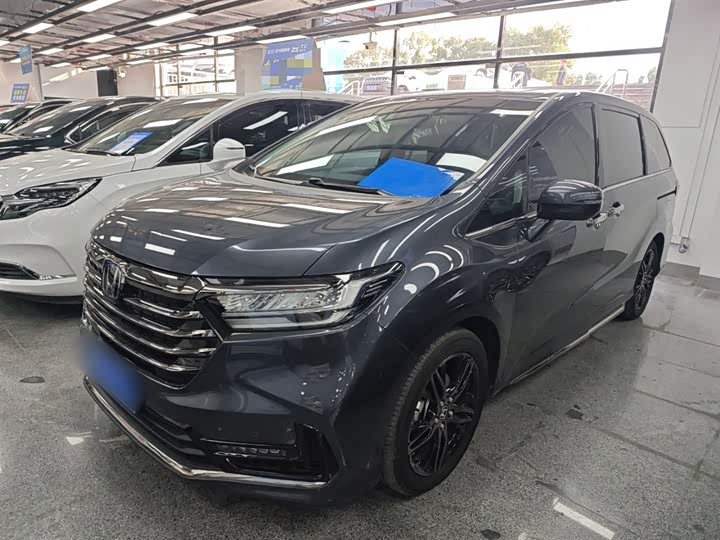 Фото 2 - Honda Odyssey