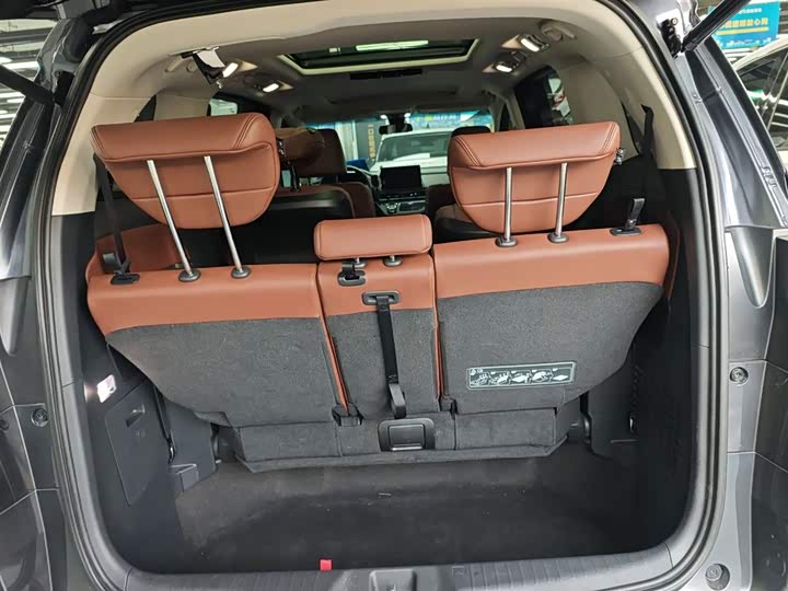 Фото 9 - Honda Odyssey