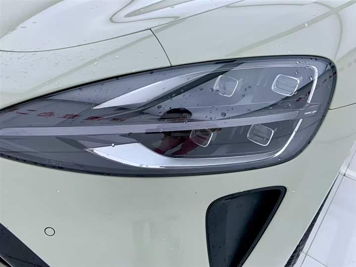 Фото 8 - Xiaomi SU7