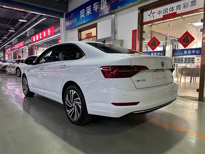 Фото 5 - Volkswagen Sagitar L