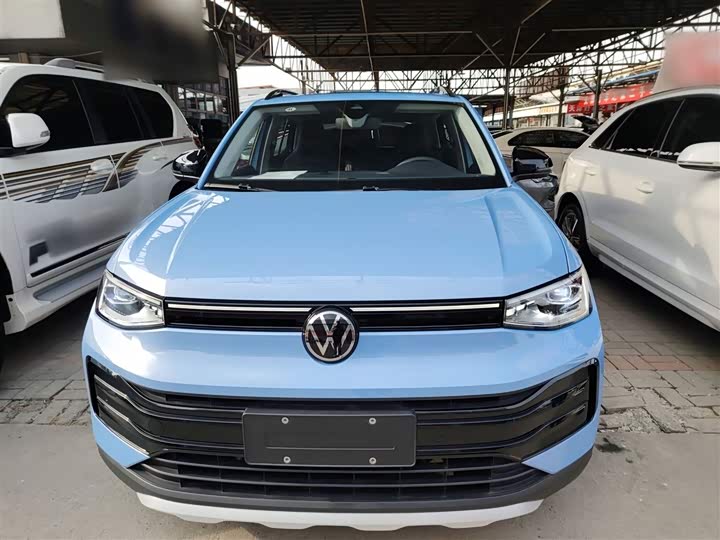 Фото 3 - Volkswagen Tharu