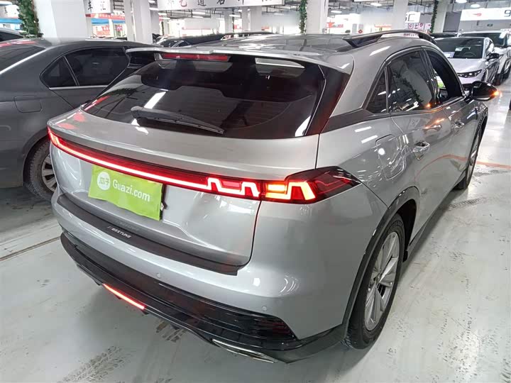 Фото 7 - Bestune B70S