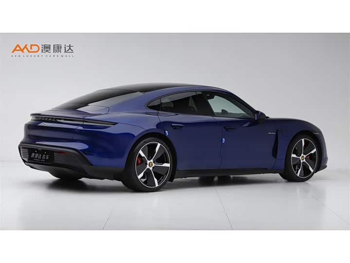 Фото 3 - Porsche Taycan