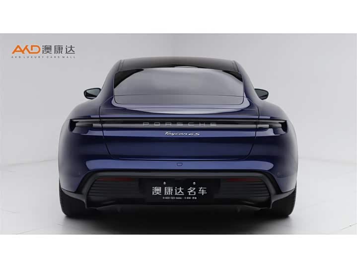 Фото 4 - Porsche Taycan