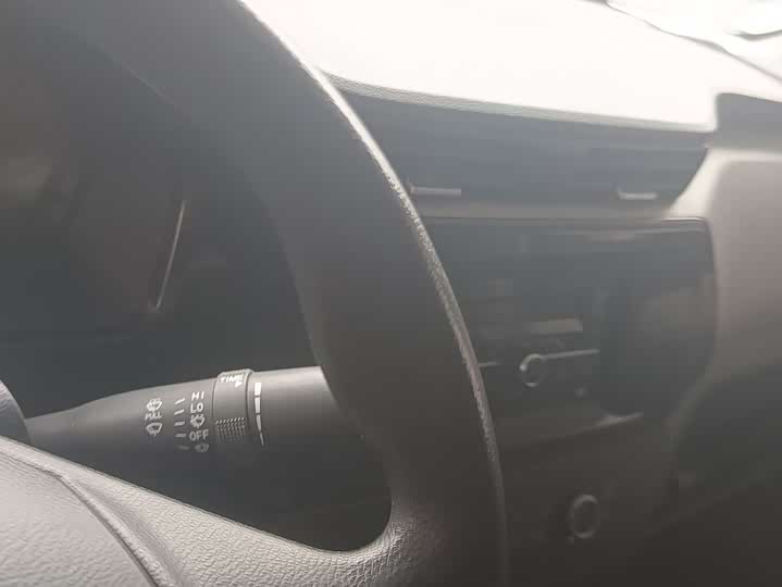 Фото 8 - Maxus EV30