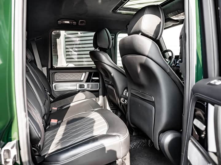 Фото 7 - Mercedes-Benz G-Class