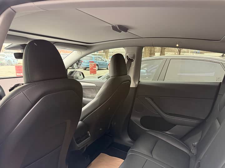 Фото 6 - Tesla Model Y