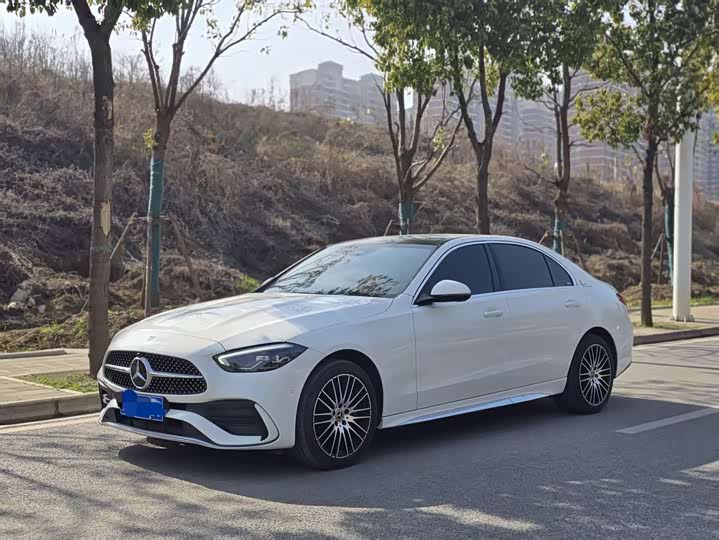 Фото 1 - Mercedes-Benz C-Class