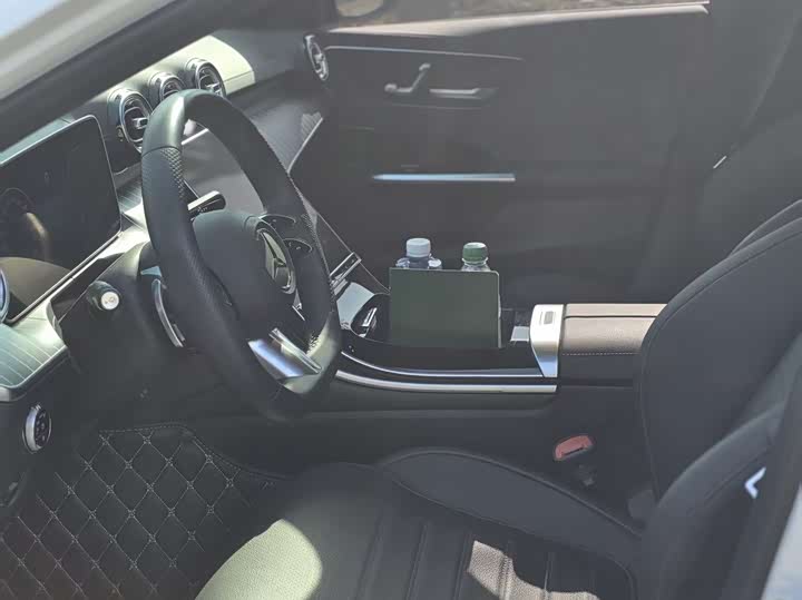 Фото 9 - Mercedes-Benz C-Class