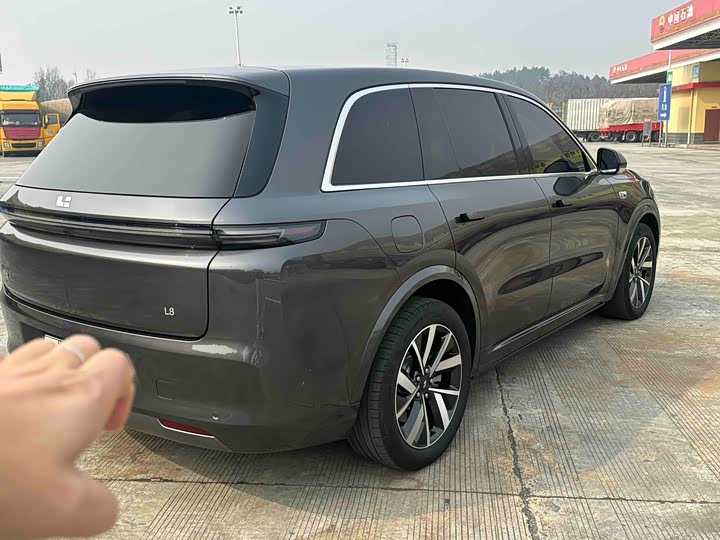 Фото 7 - LiXiang L8