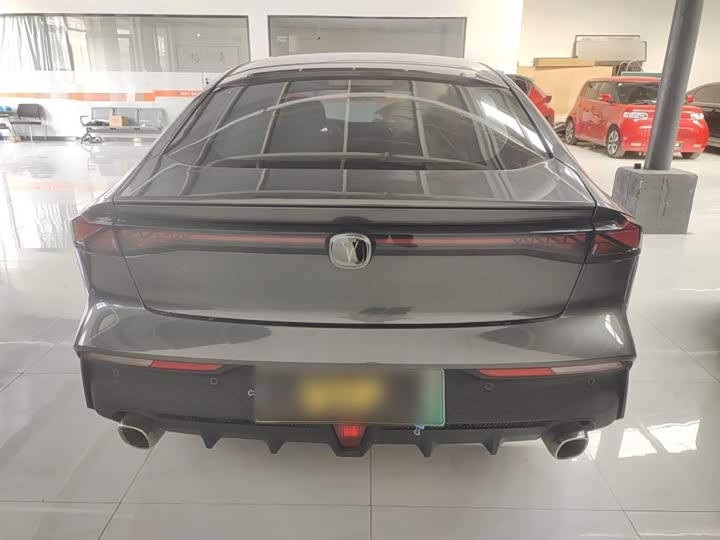 Фото 6 - Changan UNI-V Hybrid