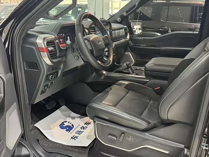 Фото 4 - Ford F-150 Raptor