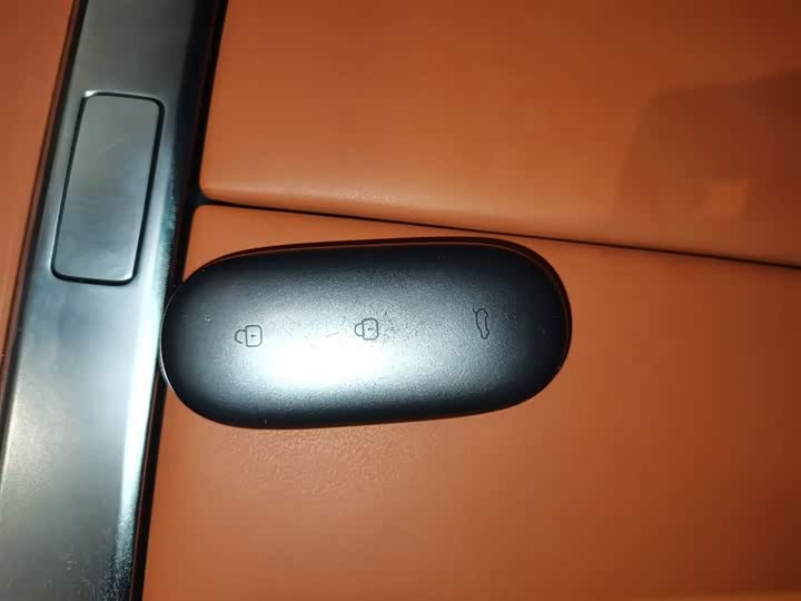 Фото 9 - LiXiang L9