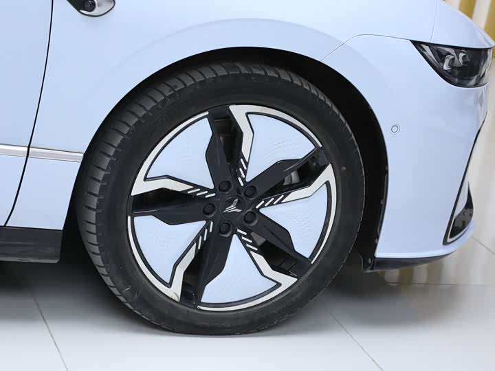 Фото 6 - Voyah Passion