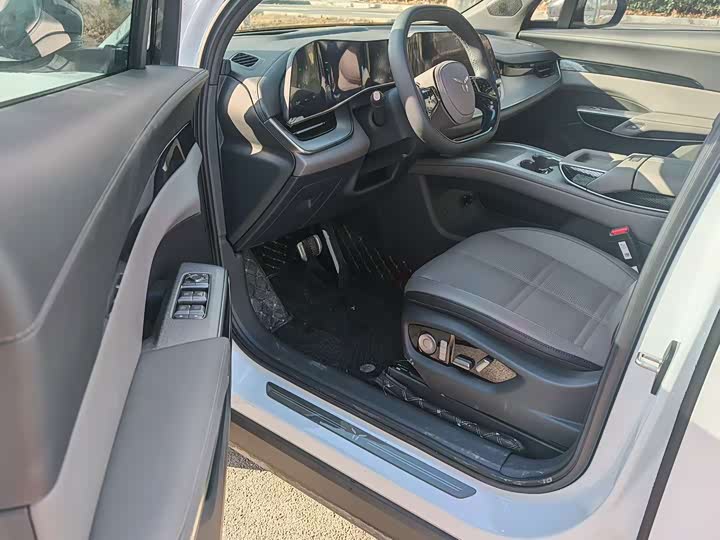 Фото 4 - Hongqi EHS7 (Tiangong 08)