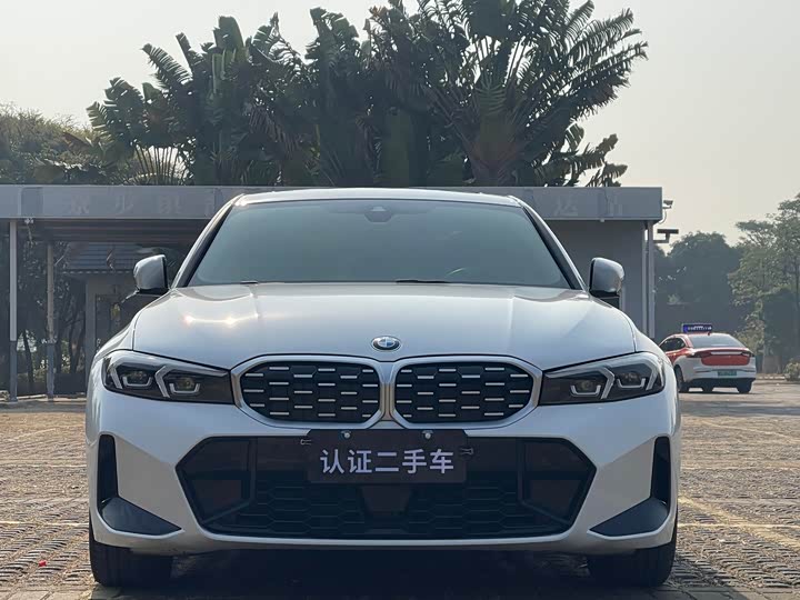 Фото 2 - BMW 3 Series