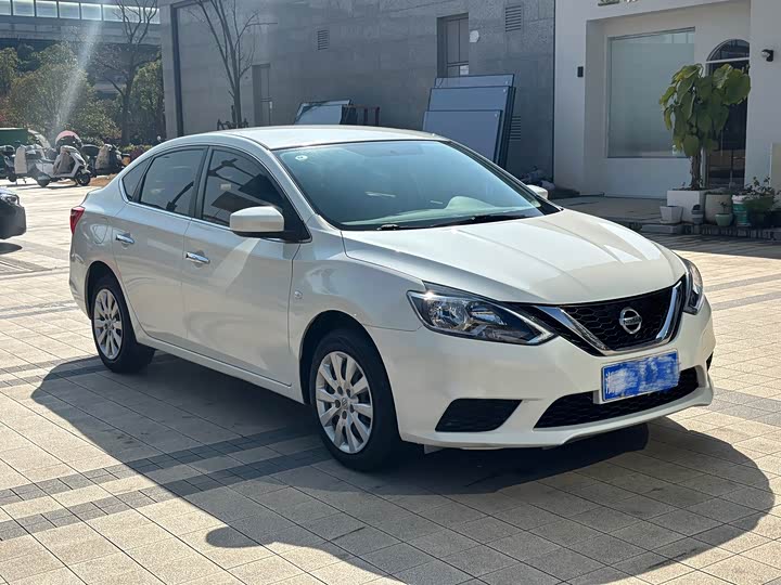 Фото 3 - Nissan Sylphy