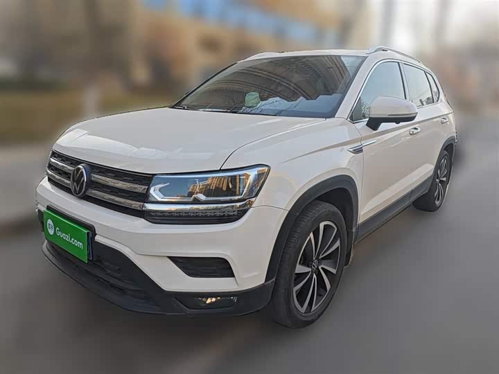 Фото 1 - Volkswagen Tharu