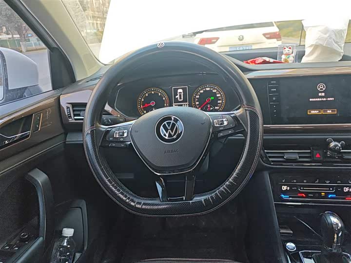 Фото 3 - Volkswagen Tharu