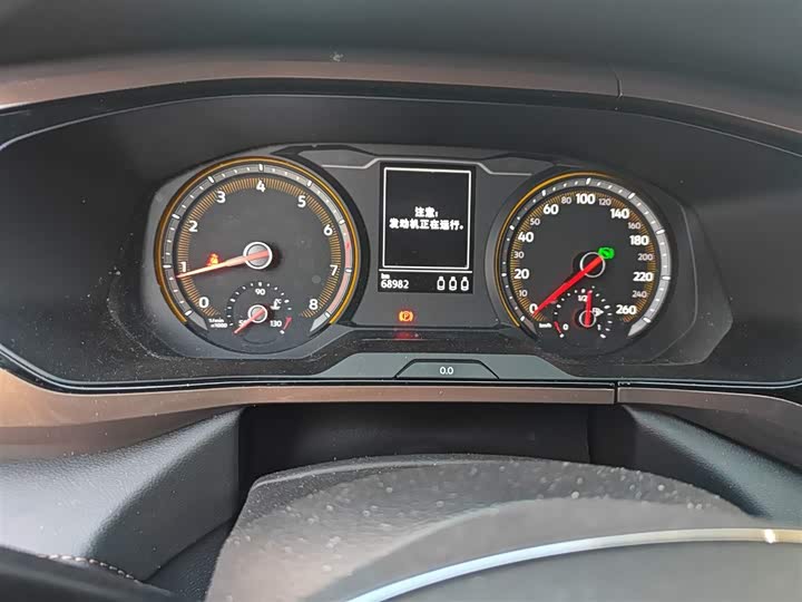 Фото 5 - Volkswagen Tharu