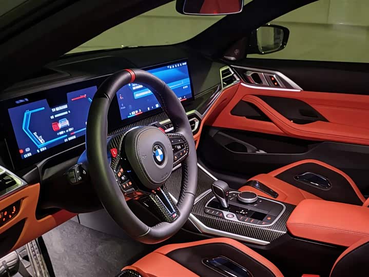 Фото 8 - BMW M4