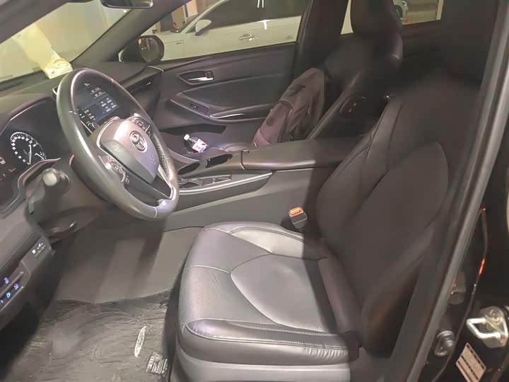 Фото 8 - Toyota Avalon