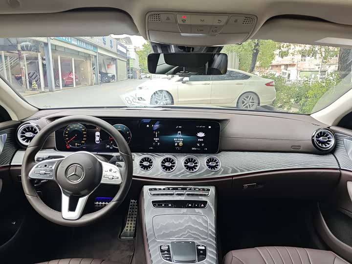 Фото 9 - Mercedes-Benz CLS-Class