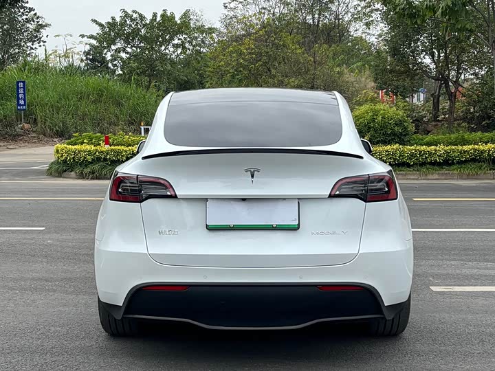 Фото 5 - Tesla Model Y
