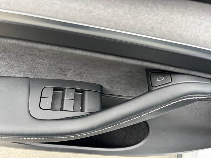 Фото 9 - Tesla Model Y