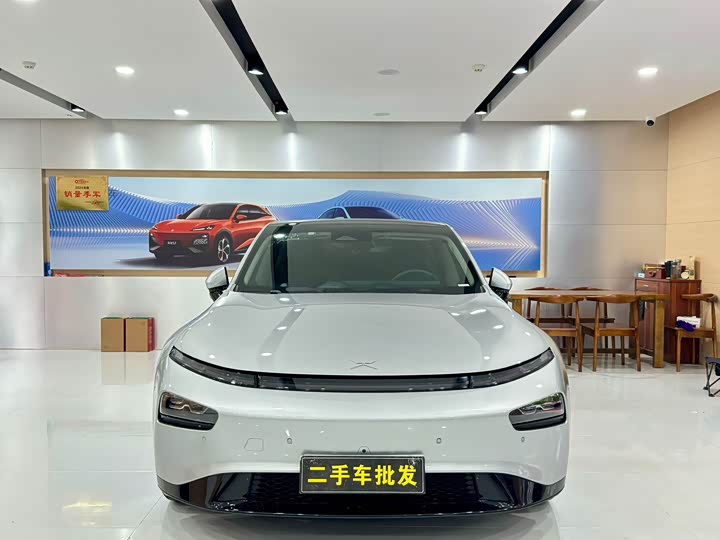 Фото 2 - XPeng P7