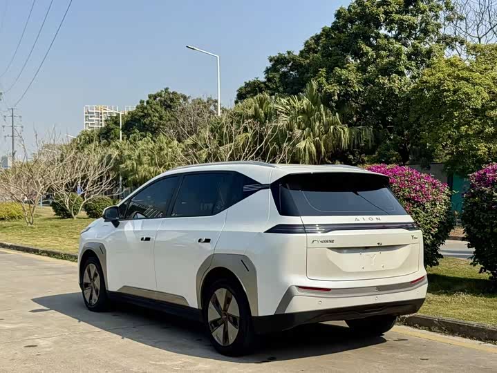 Фото 9 - GAC Aion Y