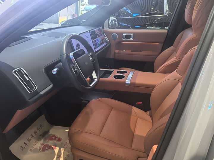 Фото 7 - LiXiang L6