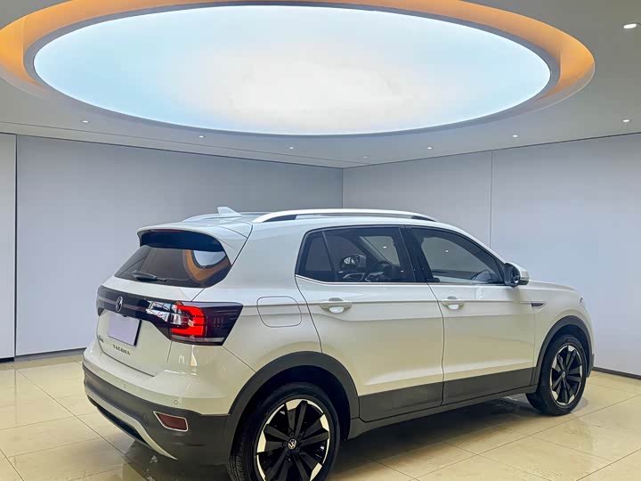 Фото 6 - Volkswagen Tacqua