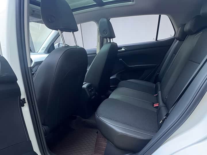 Фото 8 - Volkswagen Tacqua