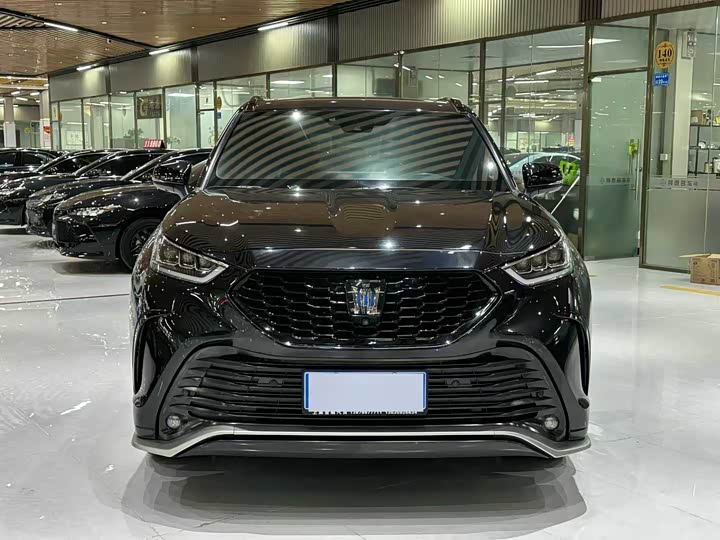 Фото 2 - Toyota Crown Kluger