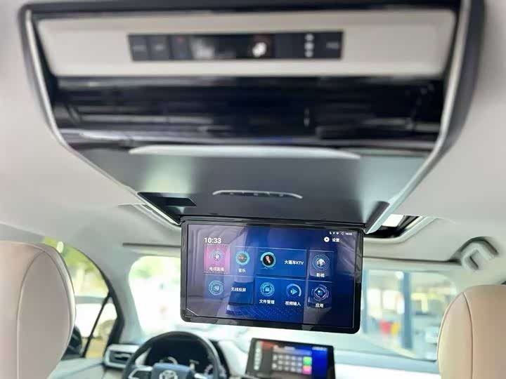 Фото 7 - Toyota Sienna