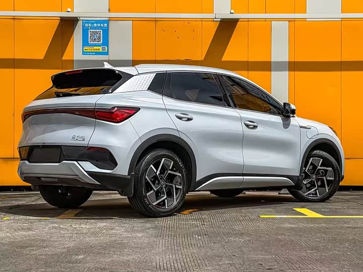 Фото 3 - BYD Yuan Plus