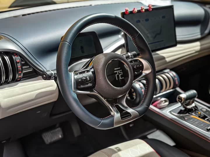 Фото 4 - BYD Yuan Plus