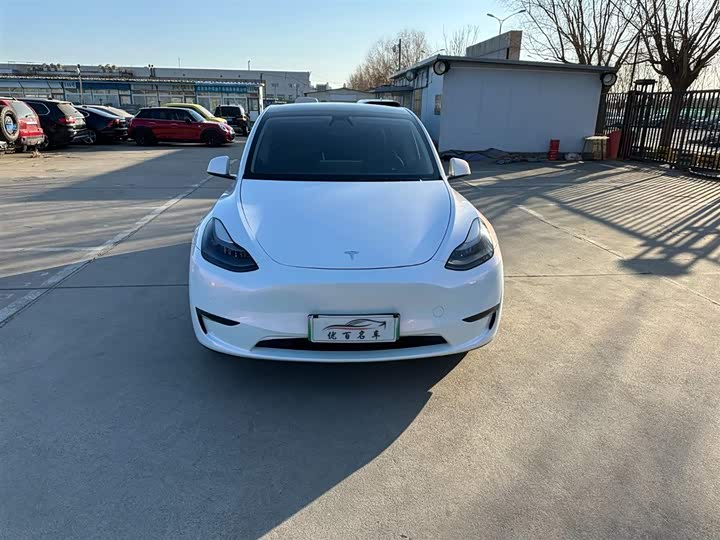 Фото 2 - Tesla Model Y