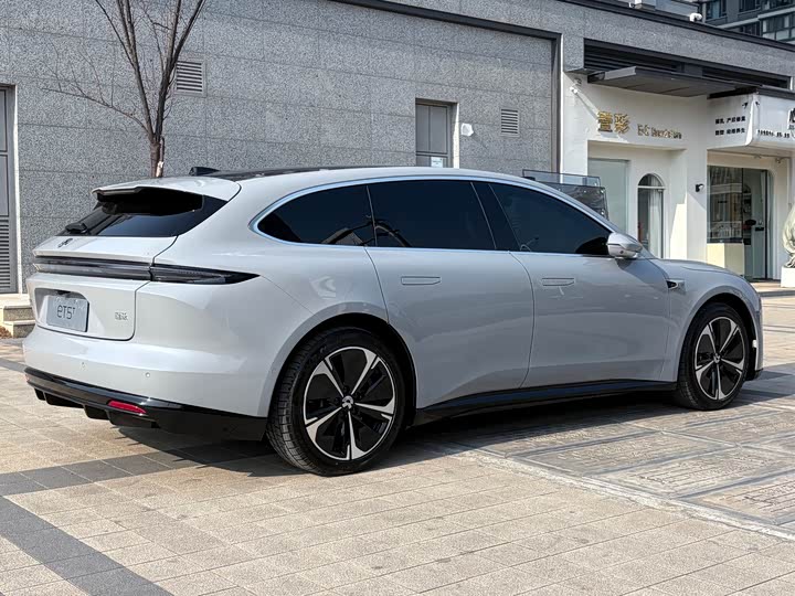 Фото 7 - Nio ET5T